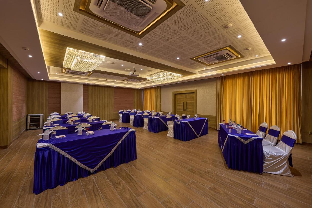 Grand Continent Hosur A Sarovar Portico Affiliate Hotel Exteriör bild
