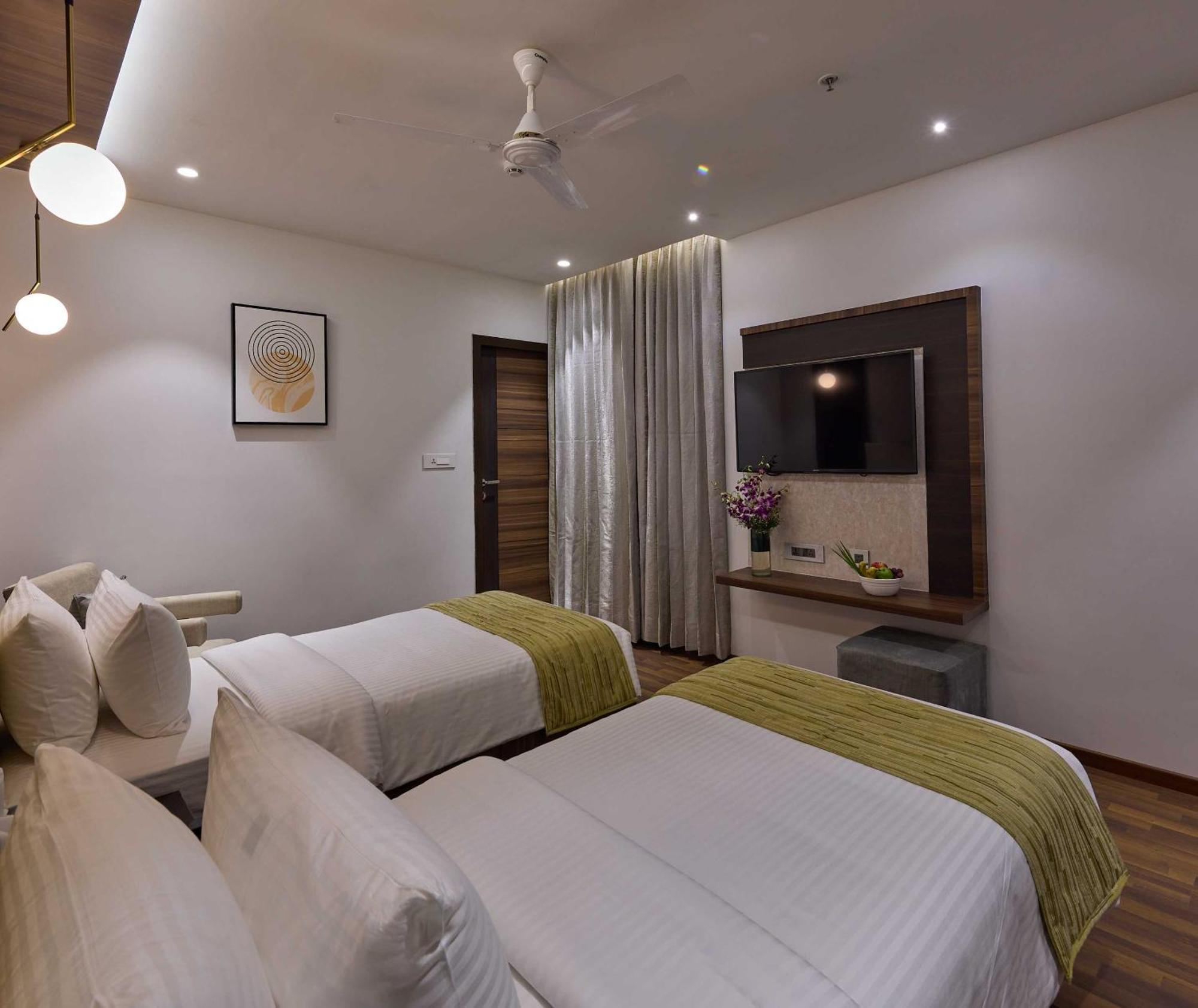 Grand Continent Hosur A Sarovar Portico Affiliate Hotel Exteriör bild