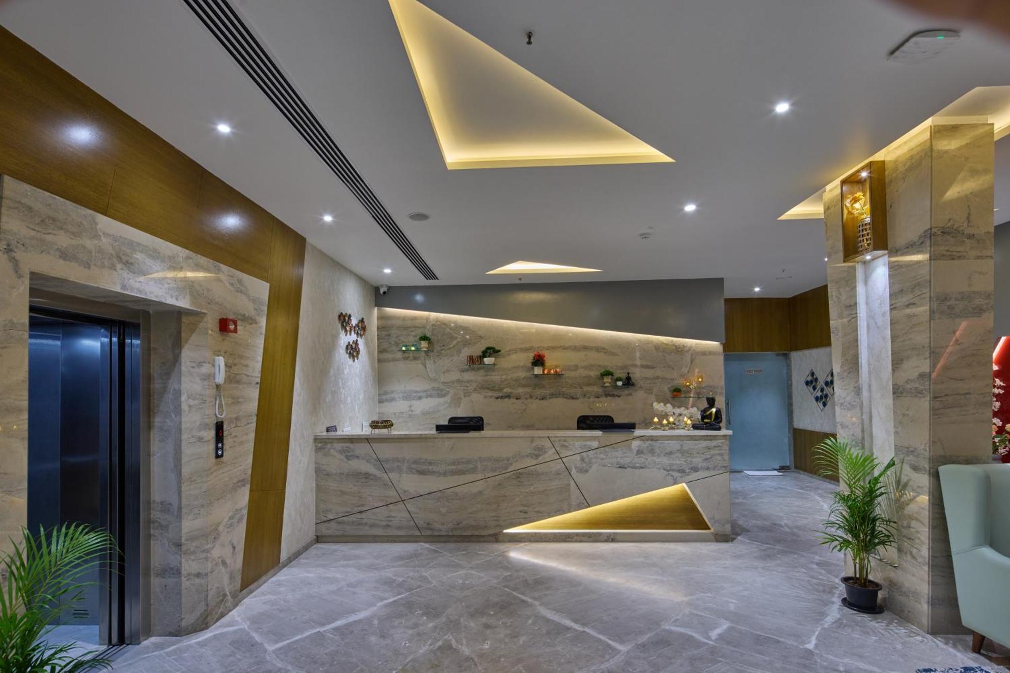 Grand Continent Hosur A Sarovar Portico Affiliate Hotel Exteriör bild