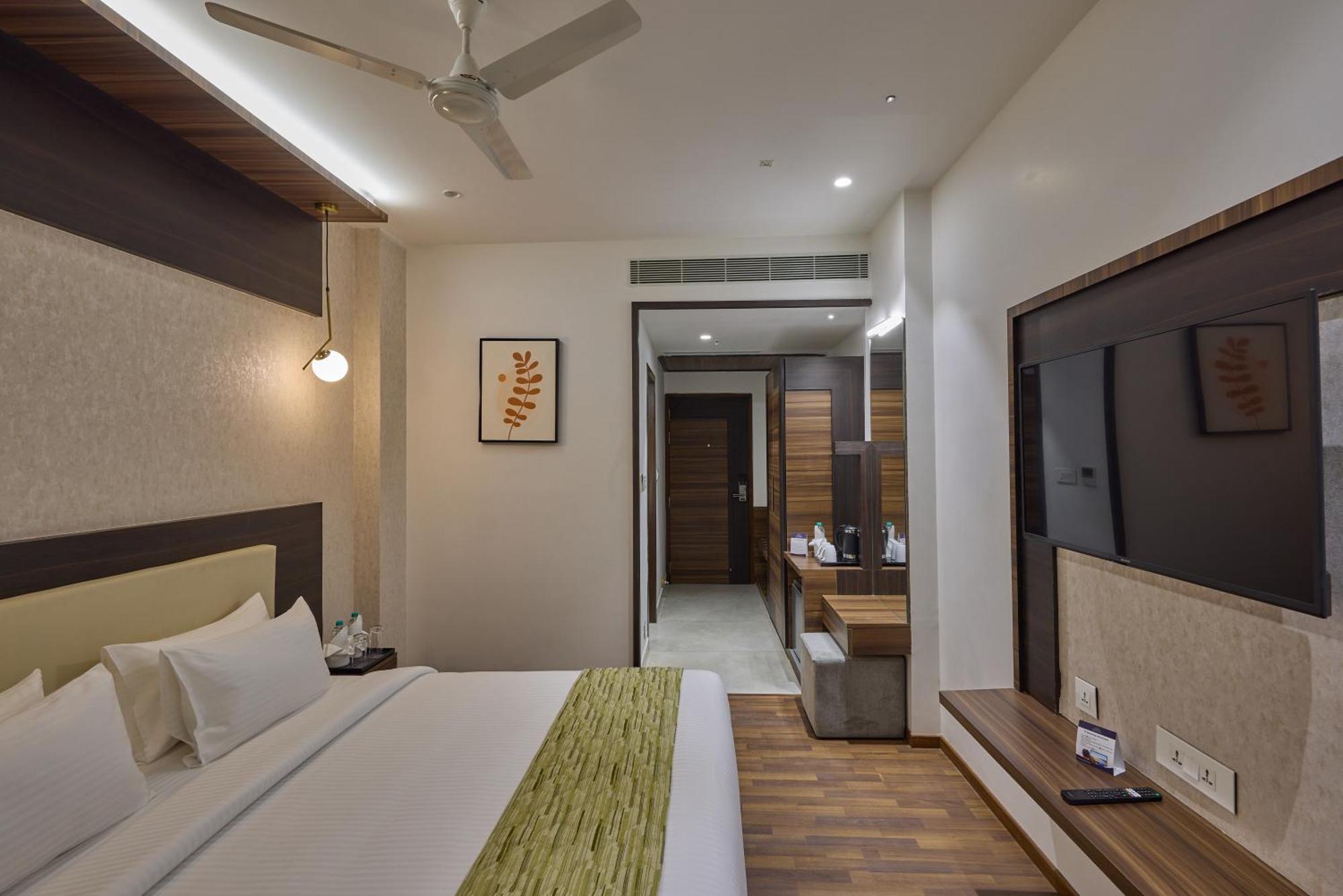 Grand Continent Hosur A Sarovar Portico Affiliate Hotel Exteriör bild